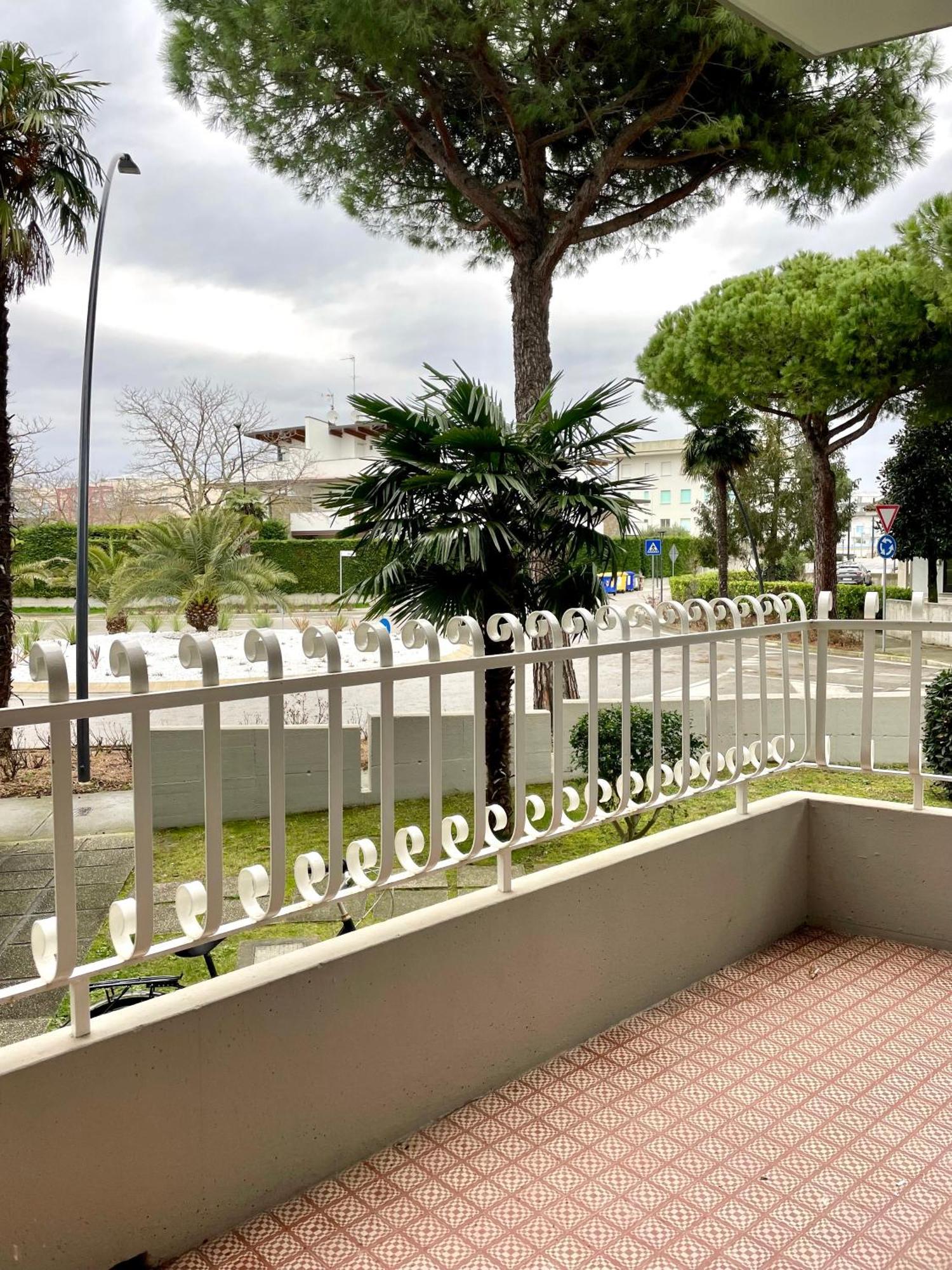 Condominio Mammole Lignano Sabbiadoro Exterior foto